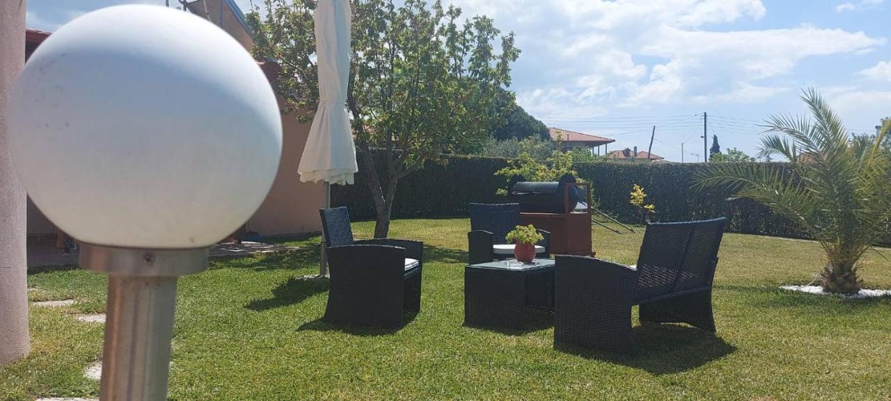 Vista Mare Villa Néa Irákleia Eksteriør billede