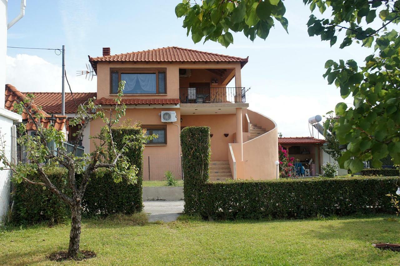 Vista Mare Villa Néa Irákleia Eksteriør billede